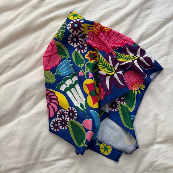 Lush Multicolor Floral Print Square Scarf Bold Retro Boho Accessory - Picture 3 of 5